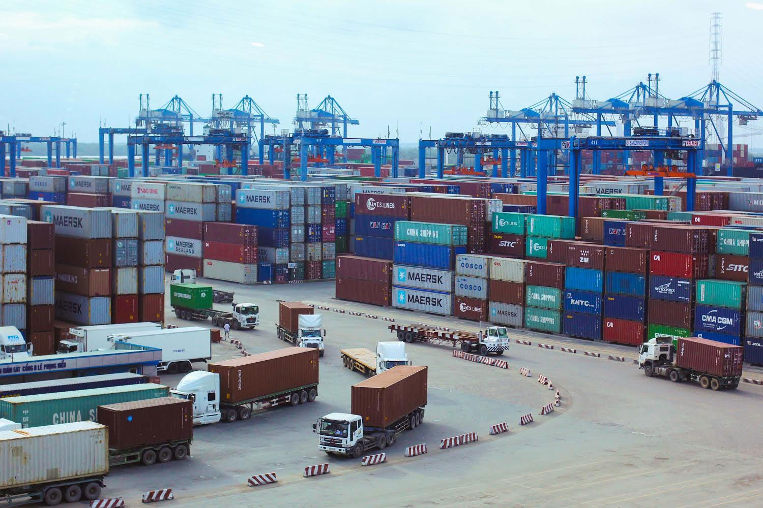 "Rác" ngoại tràn sang Việt Nam