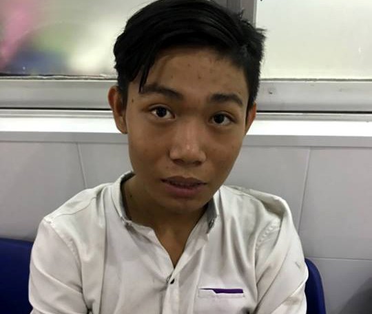 Bảo vệ đâm chết đồng nghiệp chỉ vì tiền "boa"