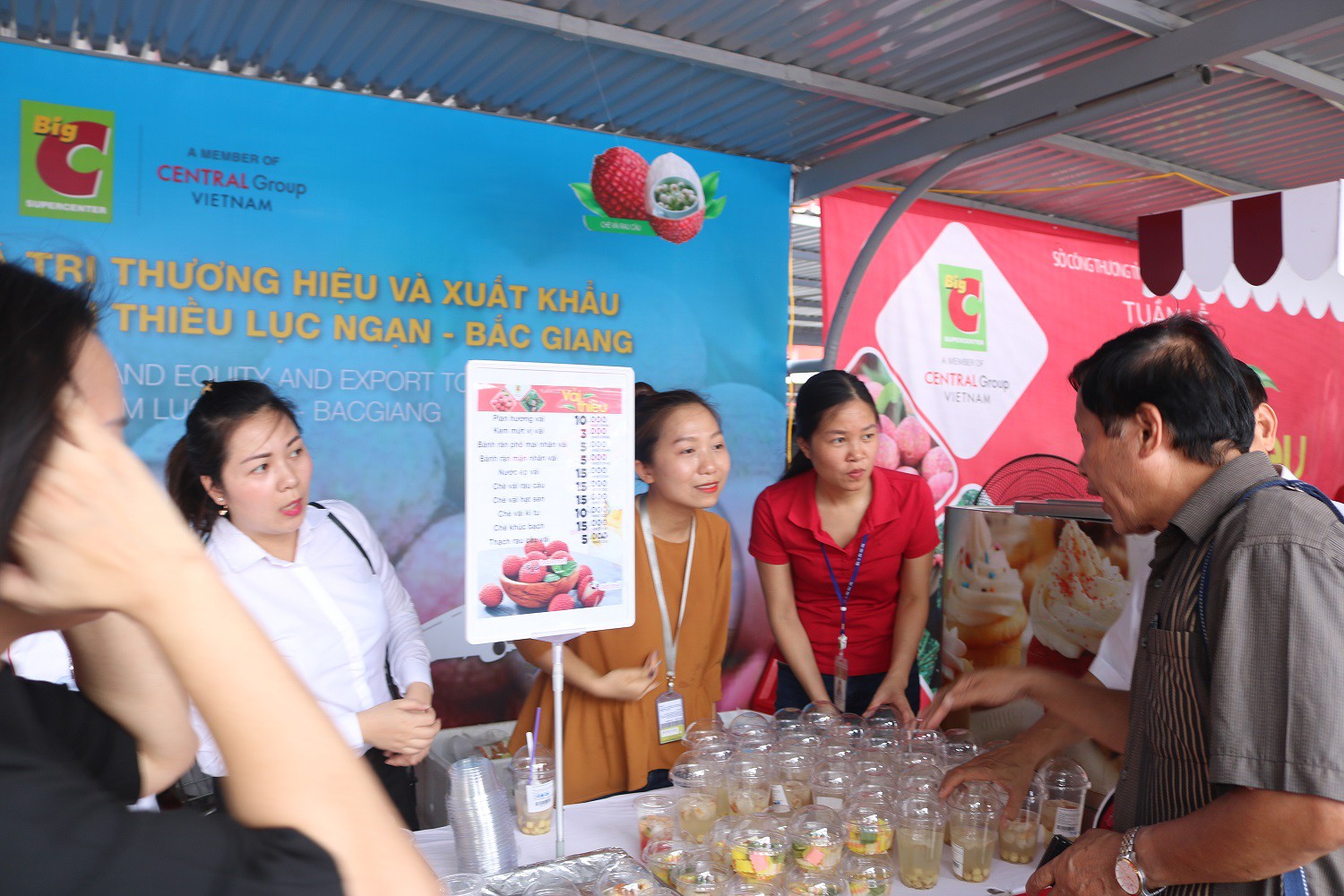 Central Group v&agrave; Big C đưa vải thiều Bắc Giang sang Th&aacute;i Lan - Ảnh 2.