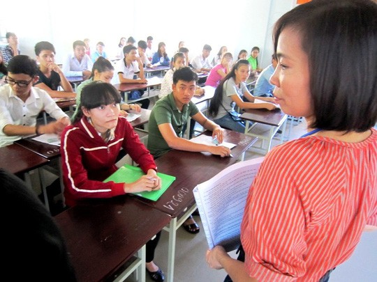 Hết phôi bản cũ, Huế tạm dừng cấp bản sao bằng tốt nghiệp THPT