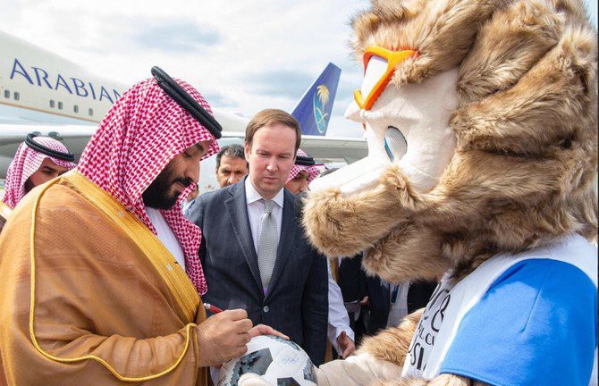 Dập tắt tin đồn đ&atilde; chết, Th&aacute;i tử Ả Rập Saudi tới Nga - Ảnh 2.