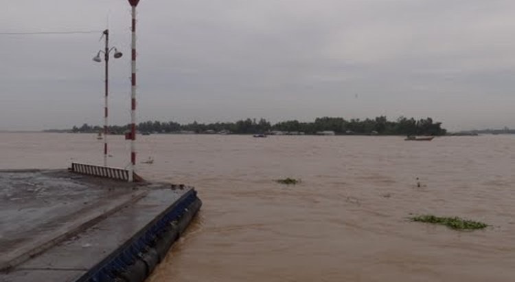 An Giang: Đi chống “cát tặc”, nhiều cán bộ thương vong và mất tích