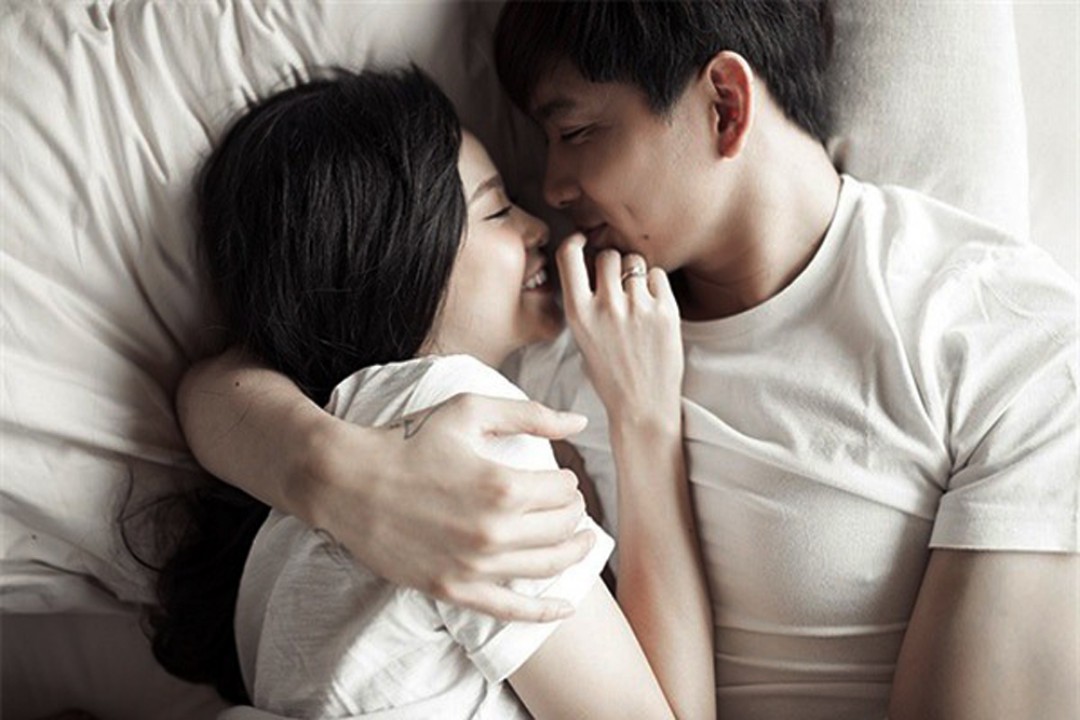 Mẹ chồng và cánh cửa phòng ngủ không khóa