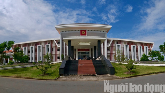 Ngắm những công trình hoành tráng ở tỉnh nghèo ĐBSCL - Ảnh 13.