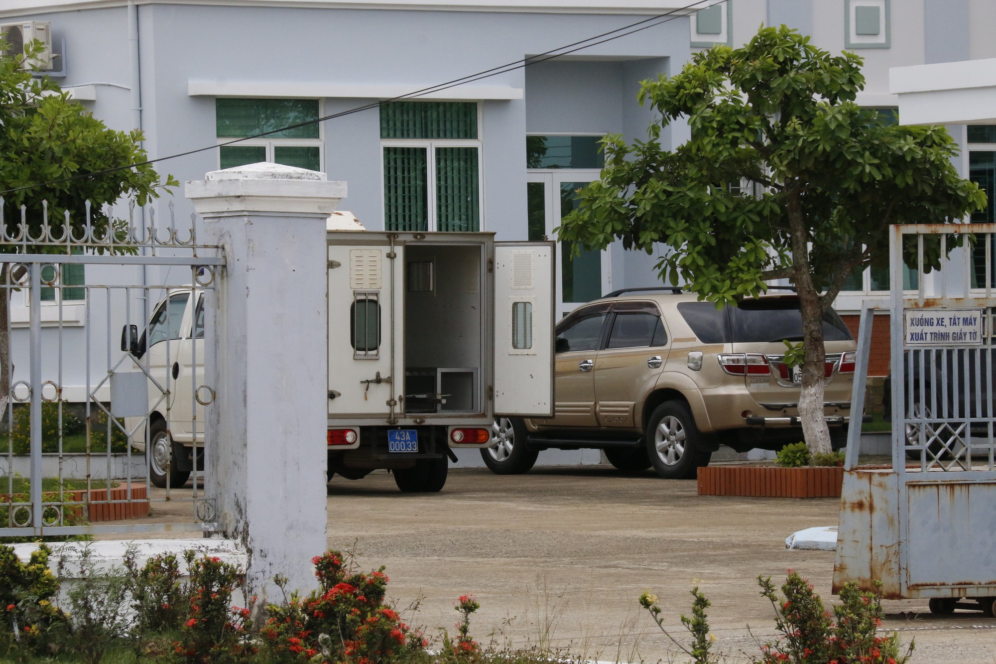Bắt cán bộ Cục Hải quan Quảng Nam liên quan vụ nhập lậu hàng Trung Quốc
