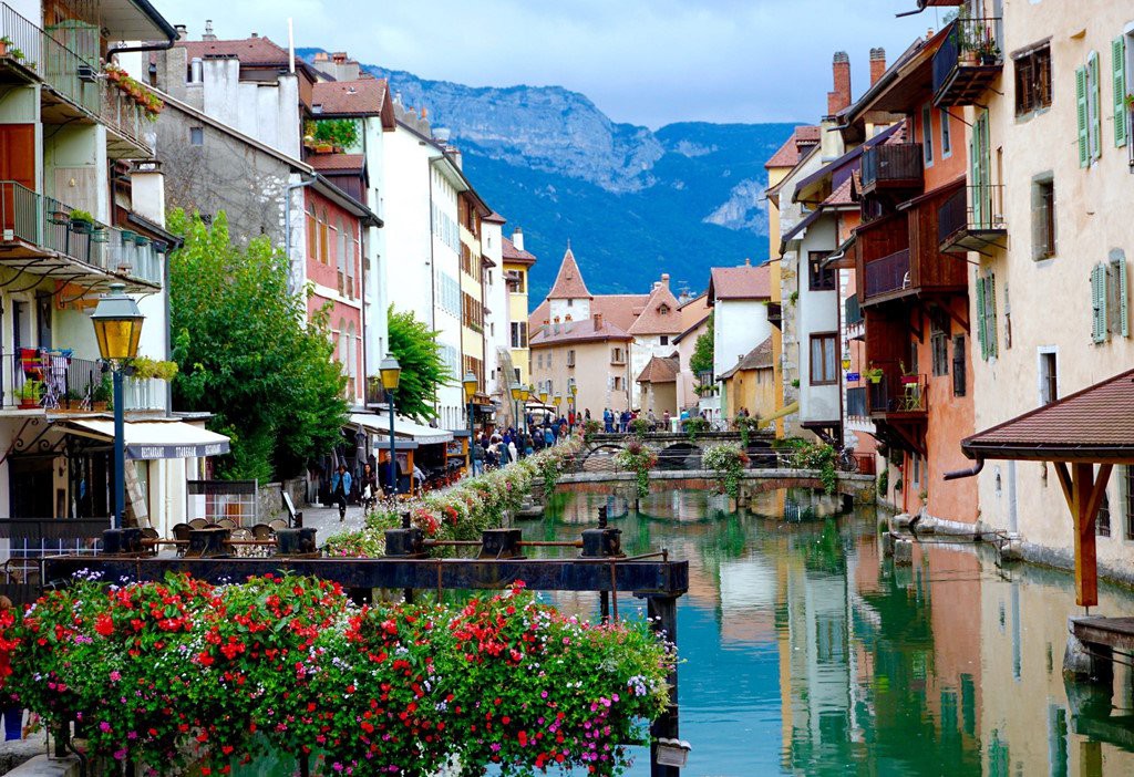 Kh&aacute;m ph&aacute; Annecy &ndash; &lsquo;Venice của nước Ph&aacute;p&rsquo; - Ảnh 1.