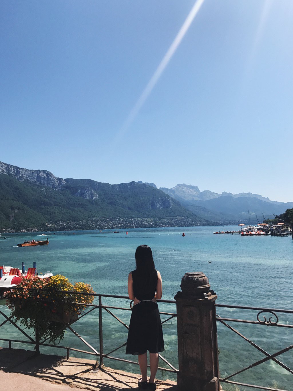Kh&aacute;m ph&aacute; Annecy &ndash; &lsquo;Venice của nước Ph&aacute;p&rsquo; - Ảnh 3.