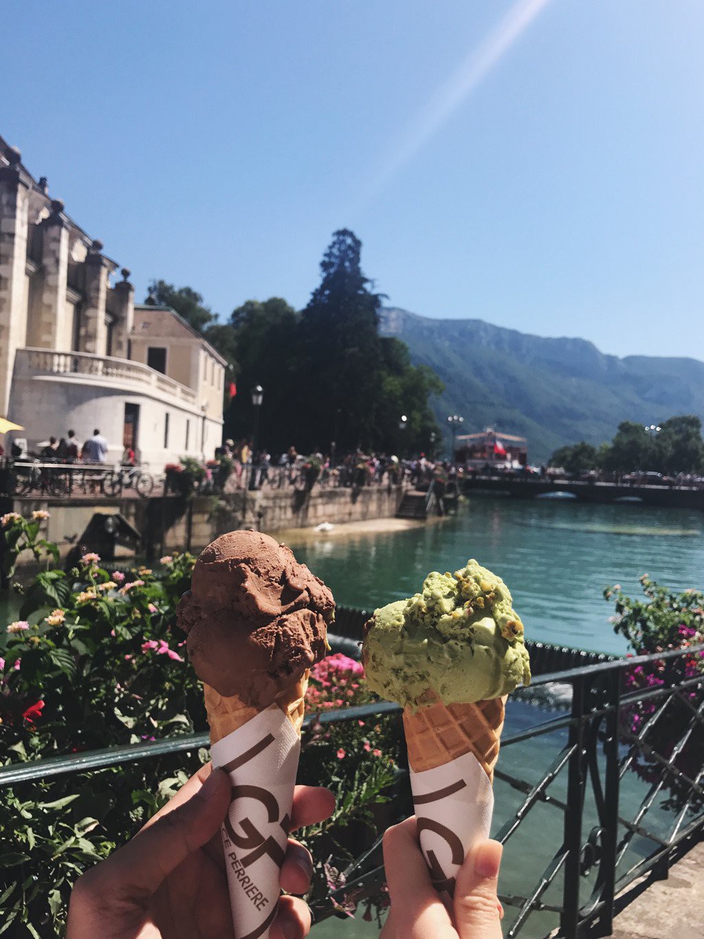Kh&aacute;m ph&aacute; Annecy &ndash; &lsquo;Venice của nước Ph&aacute;p&rsquo; - Ảnh 8.