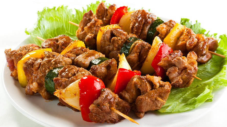 Đến Nga xem WC, kh&ocirc;ng ăn Shashlik l&atilde;ng ph&iacute; cả chuyến đi - Ảnh 1.