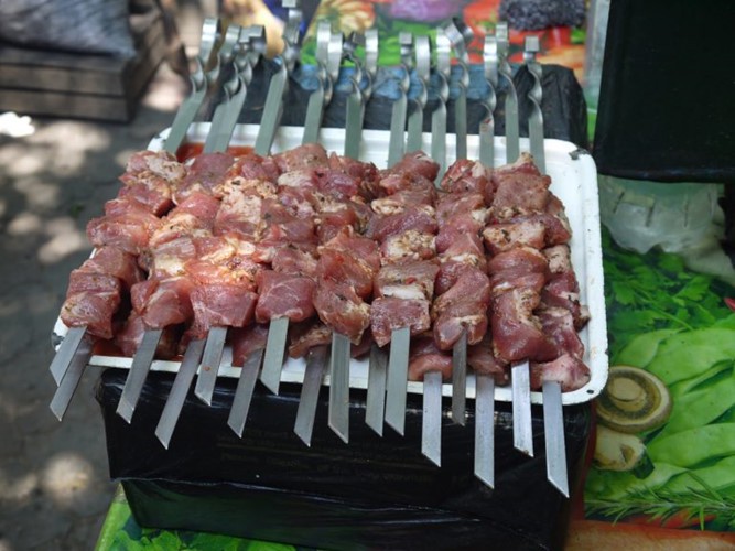 Đến Nga xem WC, kh&ocirc;ng ăn Shashlik l&atilde;ng ph&iacute; cả chuyến đi - Ảnh 3.