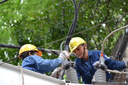 Giữ an toàn điện mùa mưa