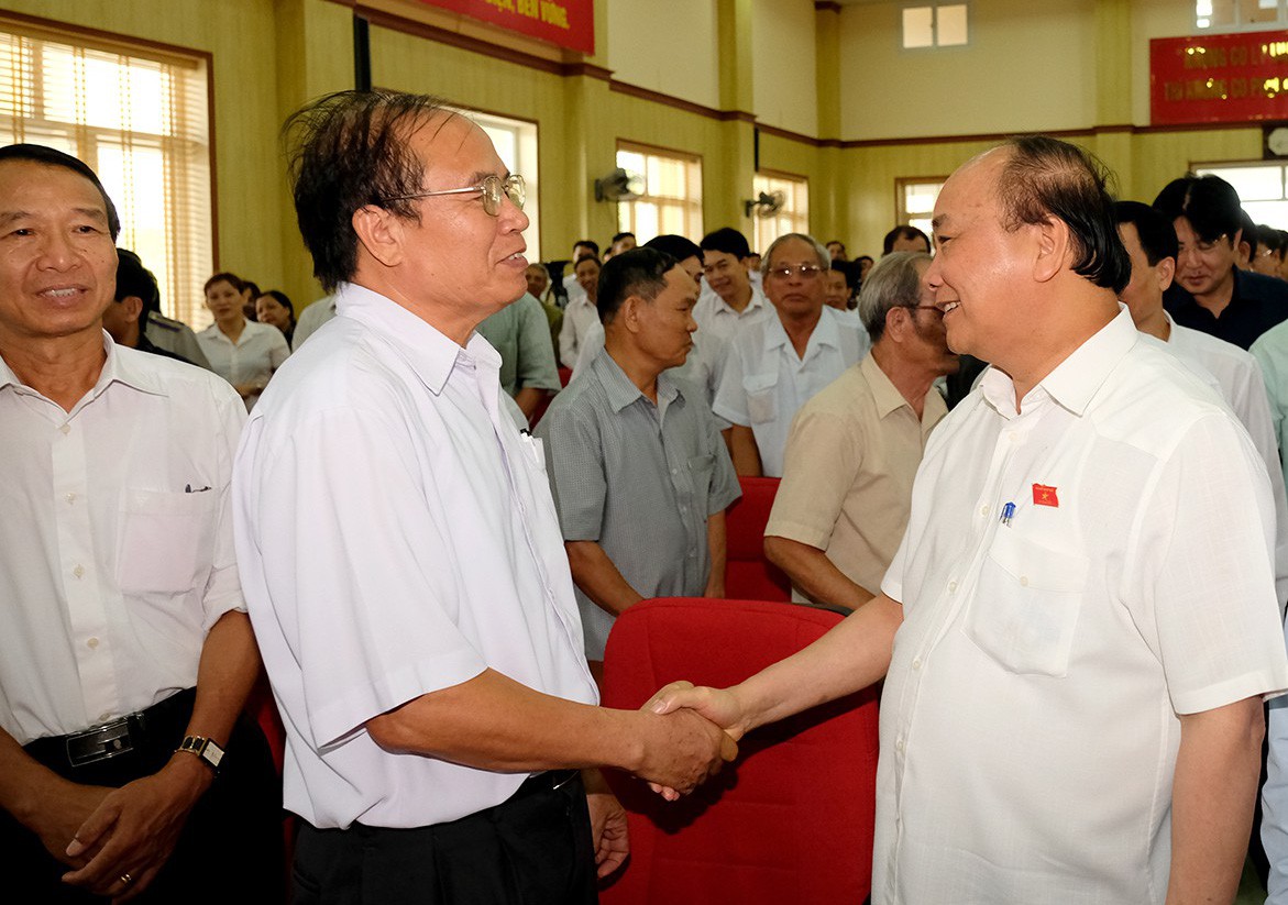 Thủ tướng mong người dân bình tĩnh, tỉnh táo, nhất là lớp trẻ