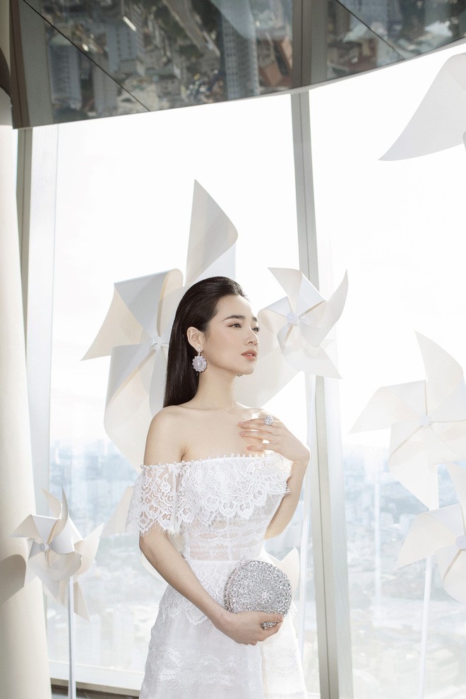 Nhã Phương sau tin đồn đóng nữ chính Hậu duệ Mặt trời - Ảnh 3.