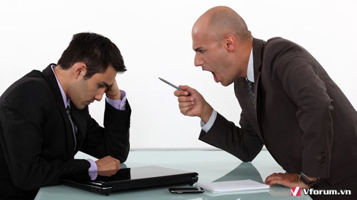 Gặp sếp trái tính – “lính” phải làm sao?