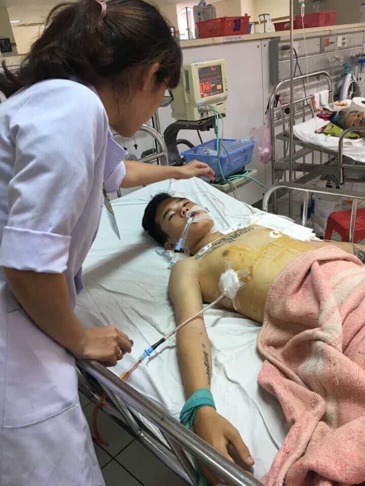 C&aacute;m cảnh một mẹ nu&ocirc;i 3 con bệnh nặng - Ảnh 1.