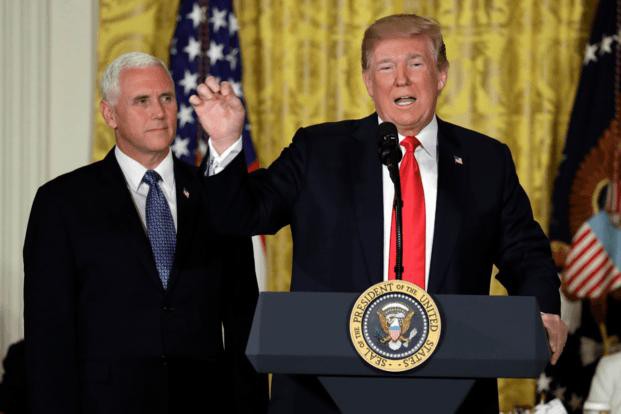 Ông Trump muốn lập lực lượng "thống trị" không gian