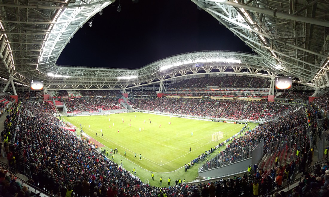 Chi&ecirc;m ngưỡng 12 s&acirc;n b&oacute;ng World Cup tuyệt đẹp từ kh&ocirc;ng trung - Ảnh 7.