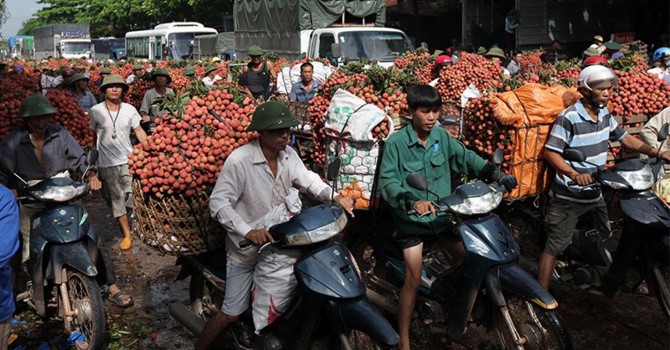Bắc Giang chuyện lạ nửa thế kỷ: Chợ họp đến 10h đêm, thu hơn 5.500 tỉ