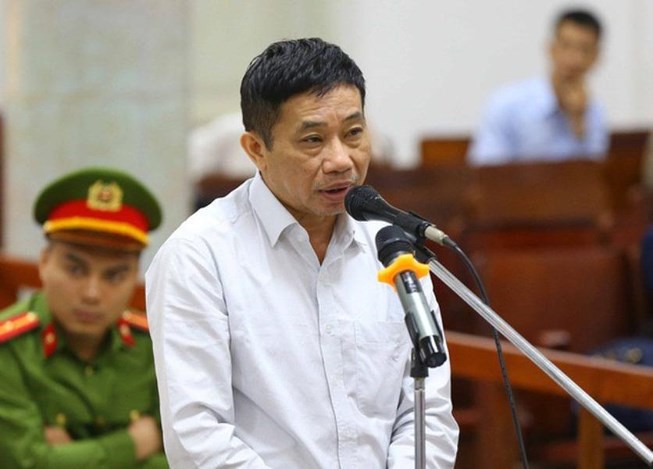 Nguyễn Xu&acirc;n Sơn khai l&oacute;t tay 180 tỉ đồng, Ninh Văn Quỳnh n&oacute;i chỉ nhận 20 tỉ - Ảnh 1.