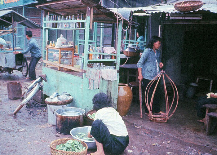 Ảnh độc đáo về hàng quán giải khát trên vỉa hè Sài Gòn xưa - Ảnh 14.