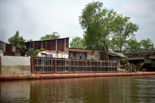 &Igrave; ạch chống sạt lở - Ảnh 1.