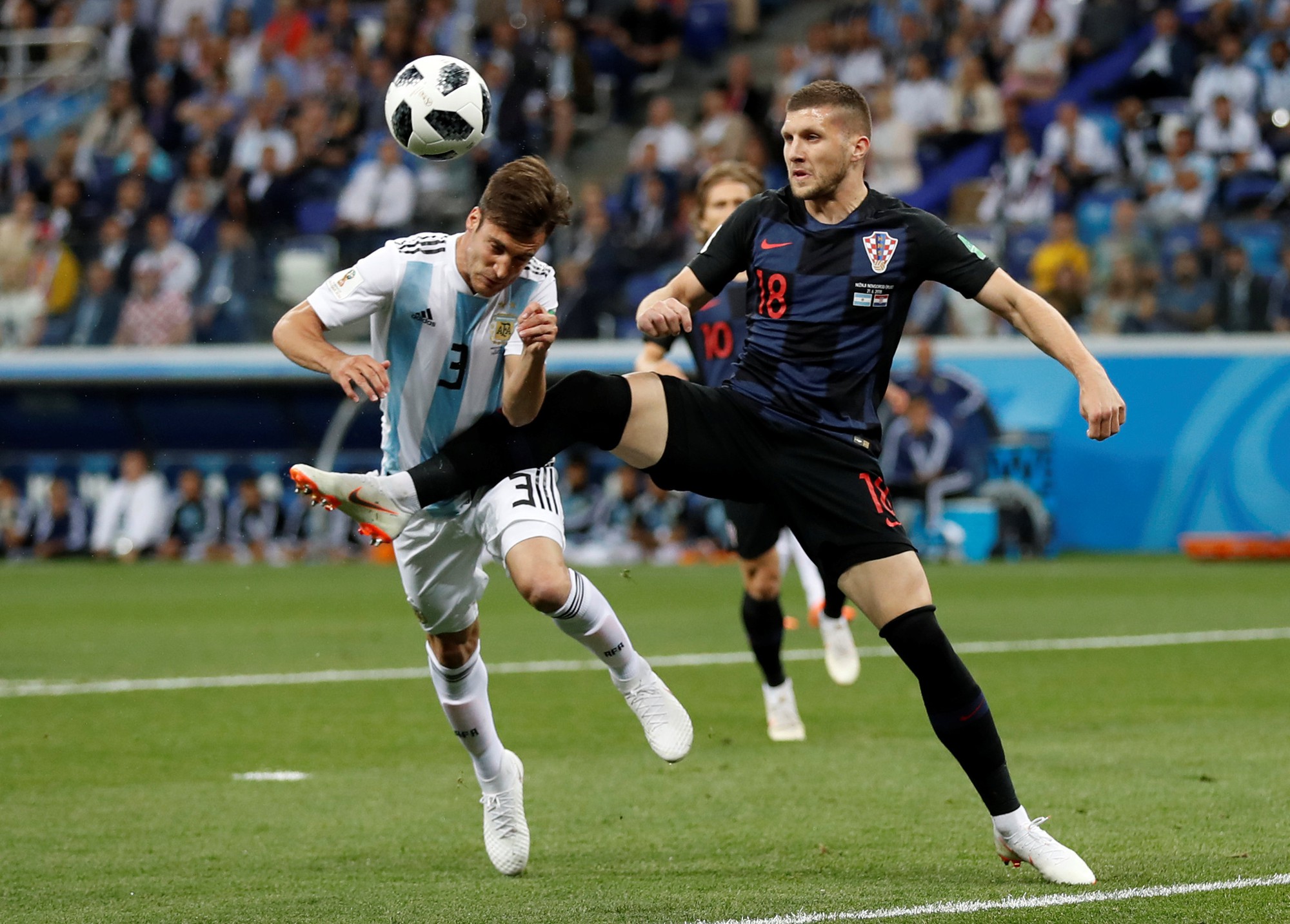 Đương kim á quân Argentina thua tan tác Croatia - Ảnh 5.