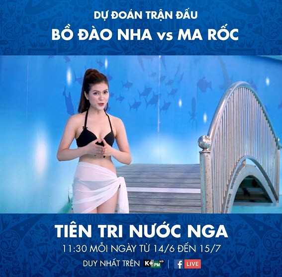 Ồn ào MC mặc bikini dẫn chương trình