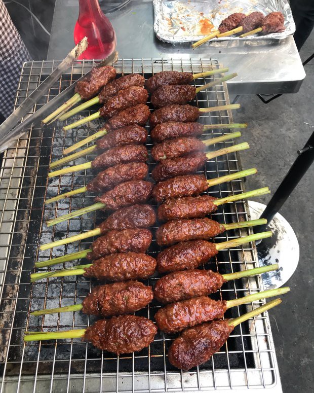 Khám phá 4 đặc khu ăn vặt hot nhất Sài Gòn - Ảnh 10.