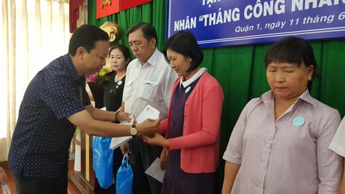 Nhiều hoạt động hỗ trợ công nhân khó khăn