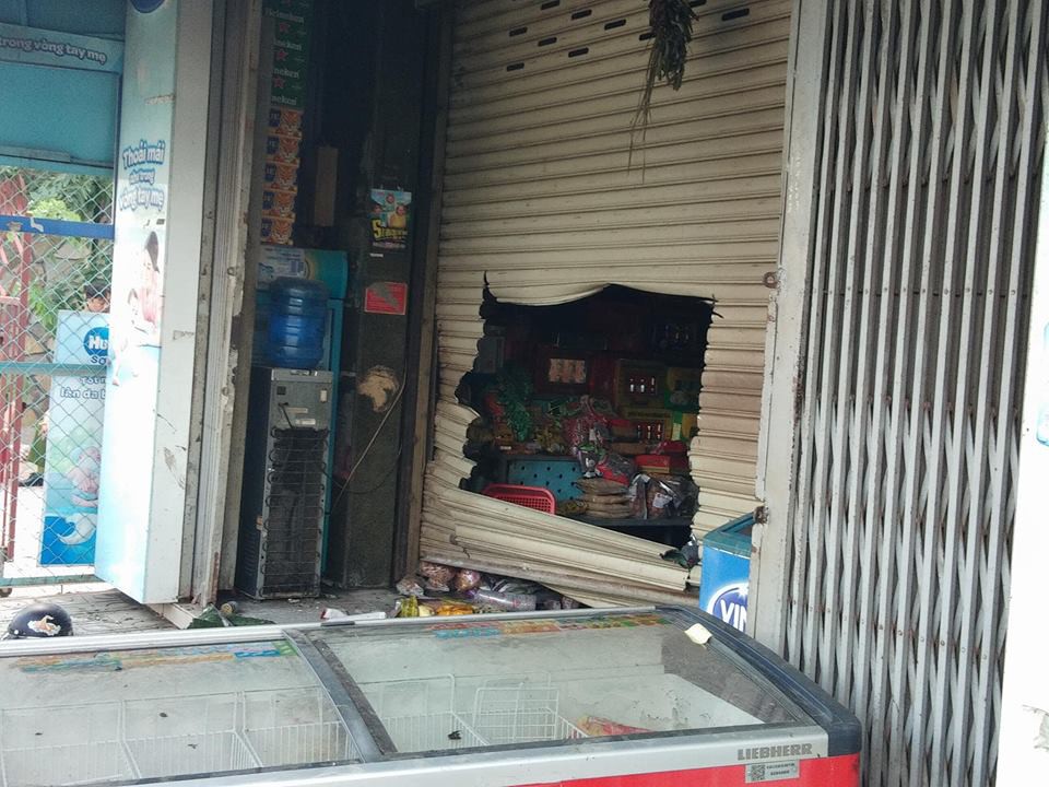 TP HCM: Cháy cửa hàng sữa, vợ chồng thiệt mạng - Ảnh 4.