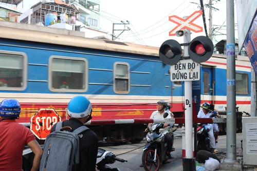 Nhiều bất an về đường sắt