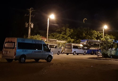 Bến xe không phép "trêu ngươi"