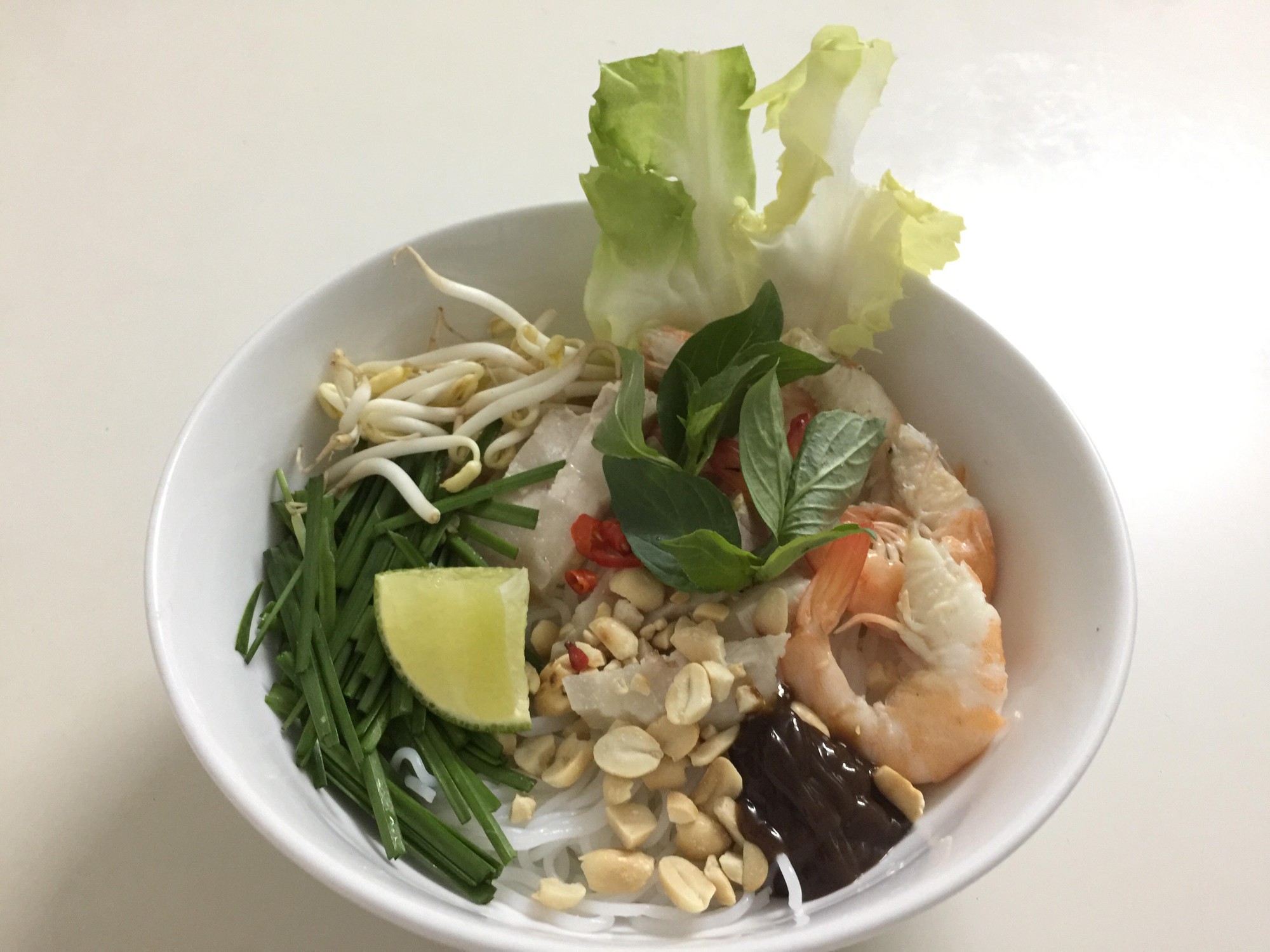 B&uacute;n gỏi d&agrave;: nghe ngồ ngộ m&agrave; ăn ngon hết &yacute; - Ảnh 3.