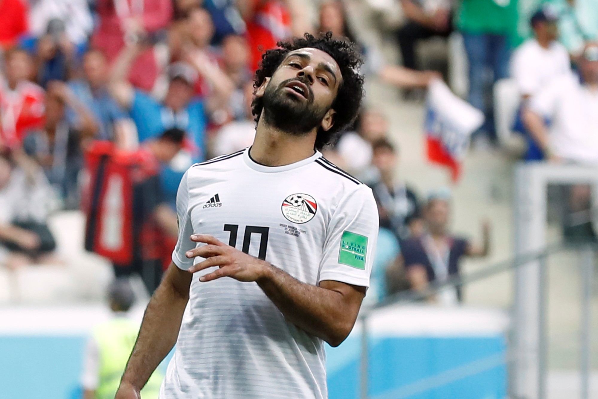 Suarez lập công, Uruguay đứng đầu bảng A - Ảnh 11.