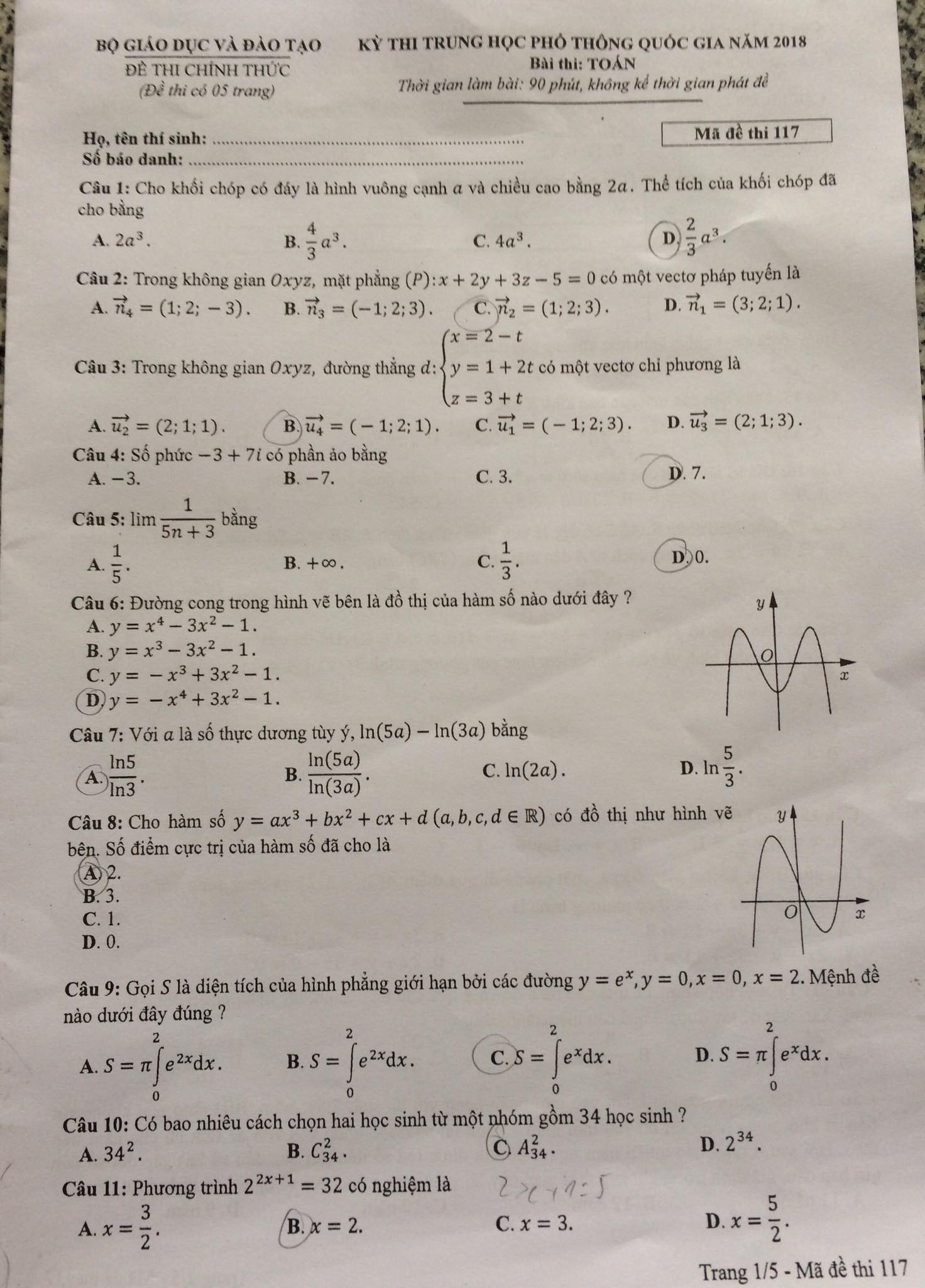 Th&iacute; sinh kh&oacute;c than đề thi To&aacute;n qu&aacute; d&agrave;i - Ảnh 1.