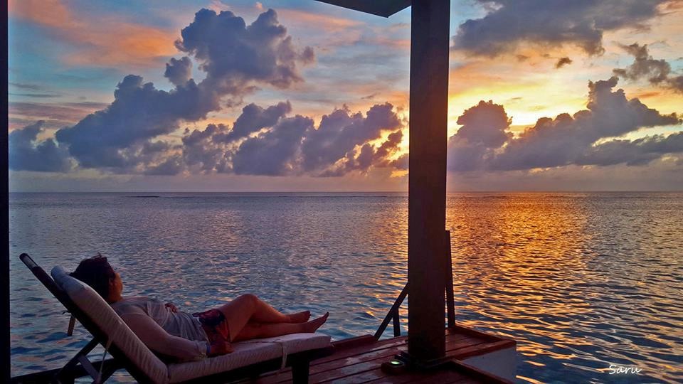 Đến đảo thi&ecirc;n đường, sao kh&ocirc;ng x&agrave;i sang để l&agrave;m thượng đế? - Ảnh 2.