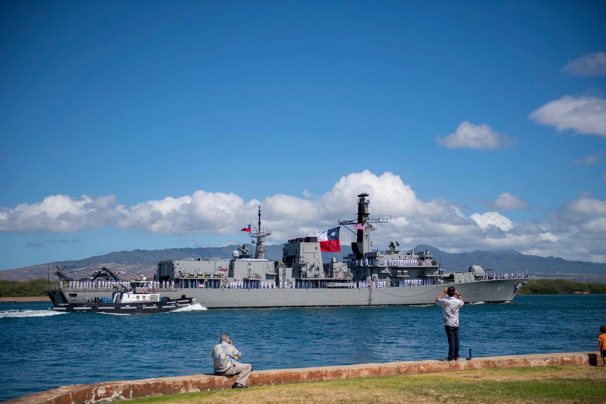 T&agrave;u chiến tấp nập đến điểm hẹn tập trận RIMPAC - Ảnh 4.
