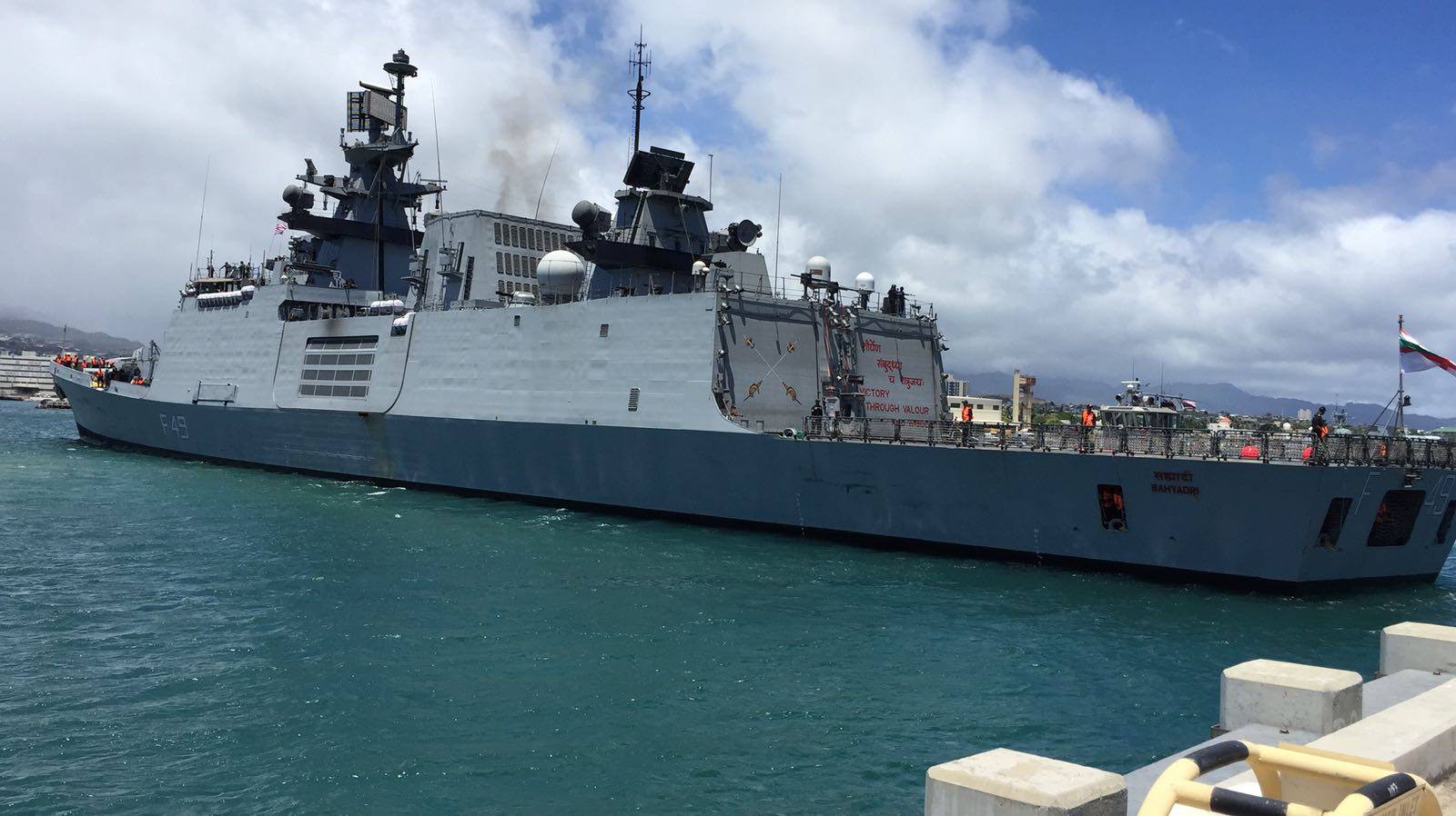 T&agrave;u chiến tấp nập đến điểm hẹn tập trận RIMPAC - Ảnh 6.