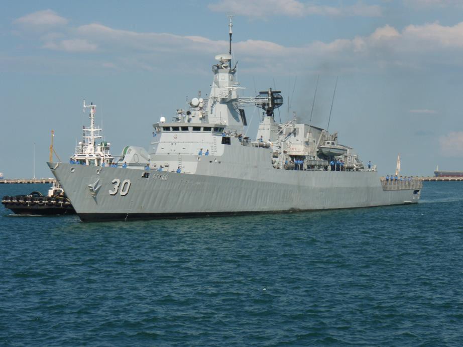T&agrave;u chiến tấp nập đến điểm hẹn tập trận RIMPAC - Ảnh 9.