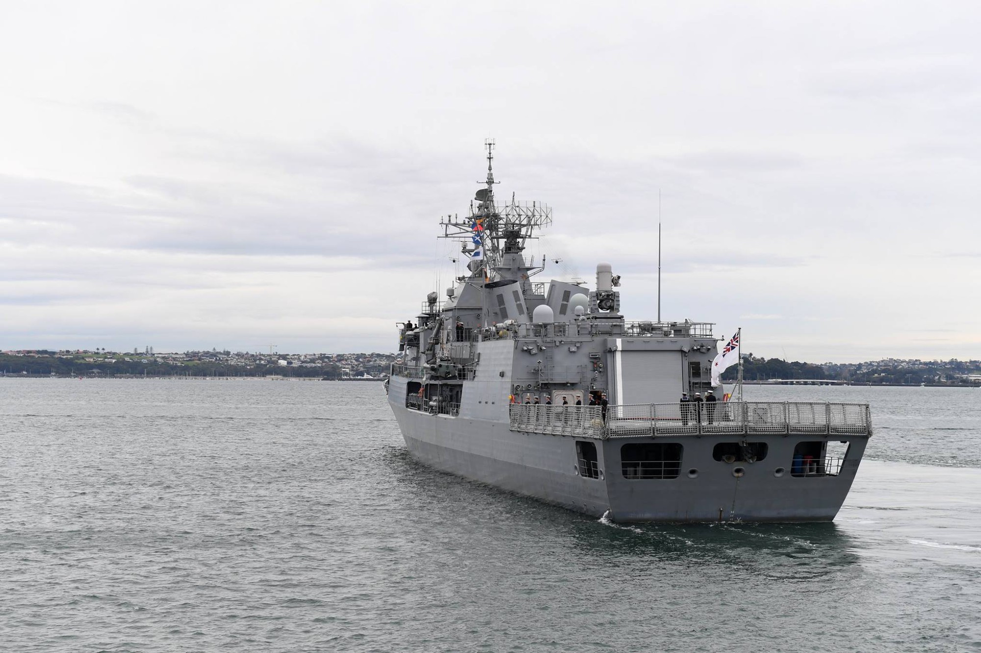 T&agrave;u chiến tấp nập đến điểm hẹn tập trận RIMPAC - Ảnh 11.
