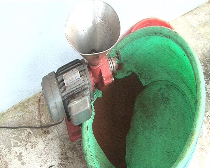 Nh&aacute;i c&agrave; ph&ecirc; thương hiệu từ h&agrave;ng kh&ocirc;ng r&otilde; nguồn gốc - Ảnh 2.