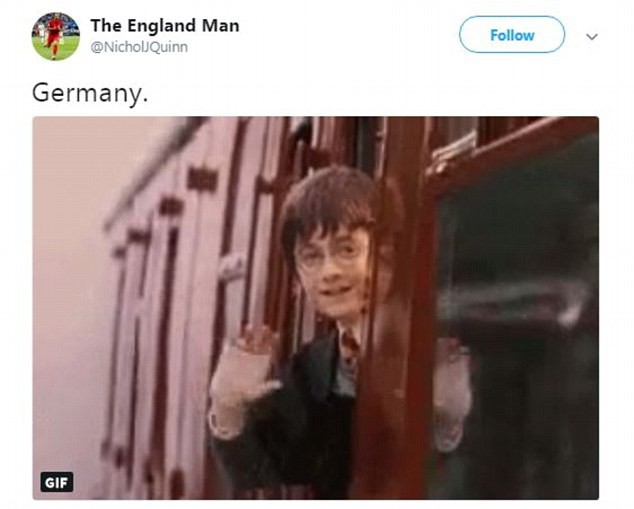 CĐV Đức dọa xử Ozil, người Anh sướng như v&ocirc; địch World Cup - Ảnh 7.