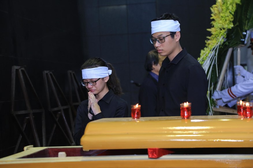 Nguy&ecirc;n Chủ tịch nước Trương Tấn Sang tiễn biệt GS Phan Huy L&ecirc; - Ảnh 6.