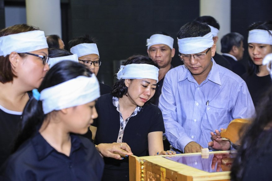 Nguy&ecirc;n Chủ tịch nước Trương Tấn Sang tiễn biệt GS Phan Huy L&ecirc; - Ảnh 8.