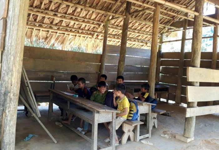 Đừng cho bú và hãy đánh đòn!