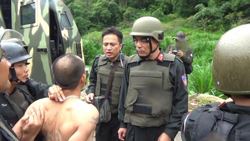 Điều xe bọc thép hạ 2 trùm ma túy nguy hiểm
