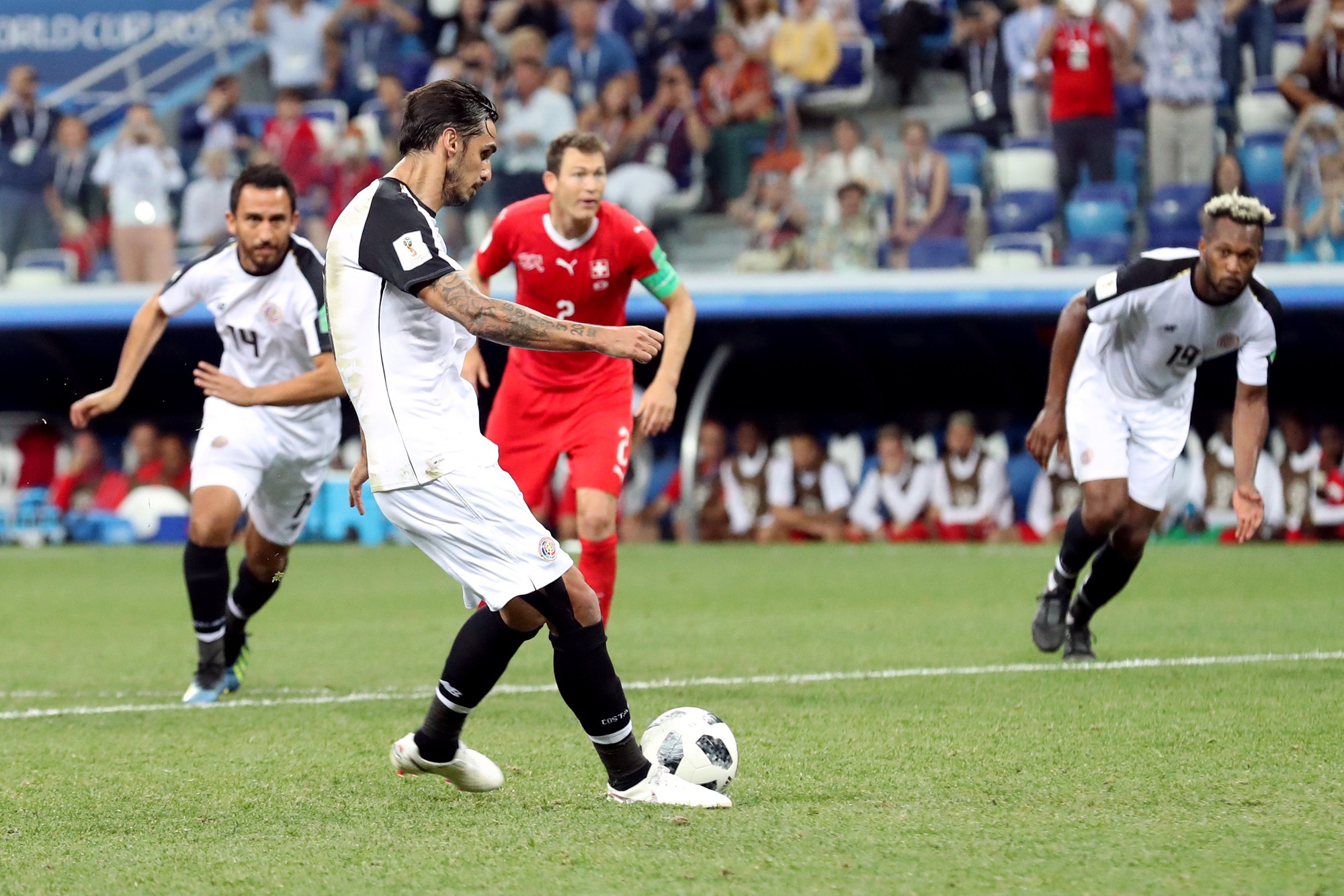 Không cho Serbia tạo sốc, Brazil cùng Thụy Sĩ vào vòng 1/8 - Ảnh 7.