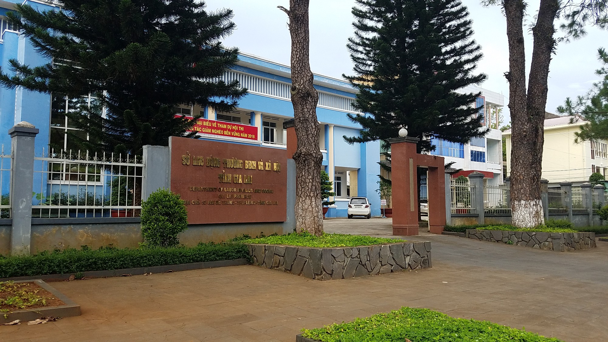 Phó thanh tra sở phải giải trình về việc nghỉ phép đi thi tốt nghiệp