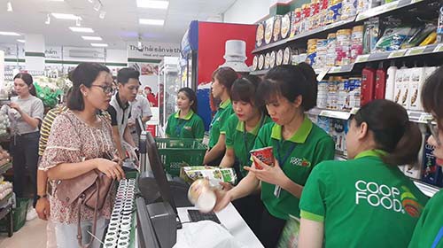Phân khúc cửa hàng tiện lợi: Cuộc chiến không khoan nhượng - Ảnh 1.