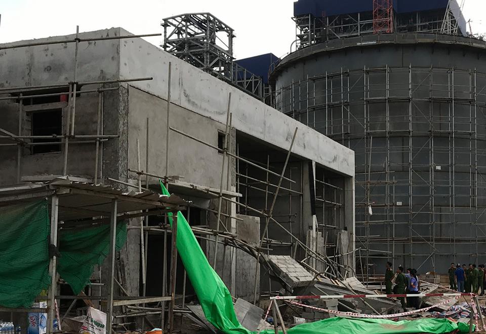 Sập gi&agrave;n gi&aacute;o tại nh&agrave; m&aacute;y nhiệt điện, 5 người thương vong - Ảnh 2.